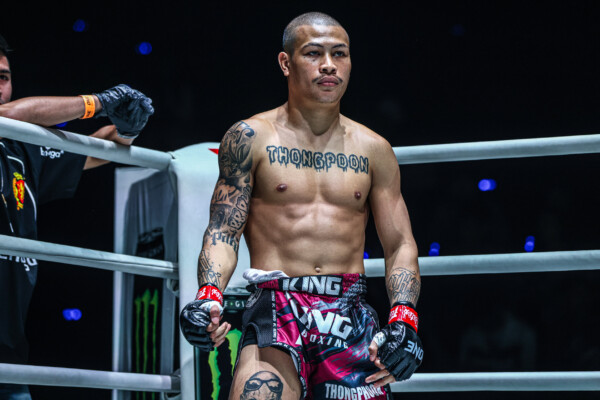 OFN25 Thongpoon VS Rui Botelho (2)