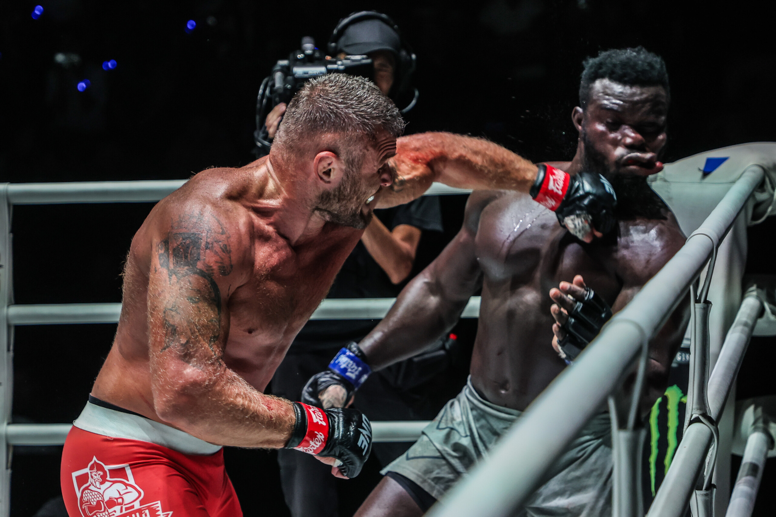 11 Anatoly Malykhin VS Oumar Kane one 169 (19)