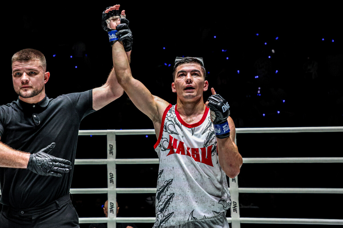 OL88 Pompet vs Aslamjon Ortikov (25)