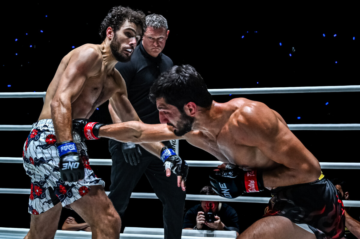 04 Mustafa Al Tekreeti VS Eduard Saik OL95 (23)