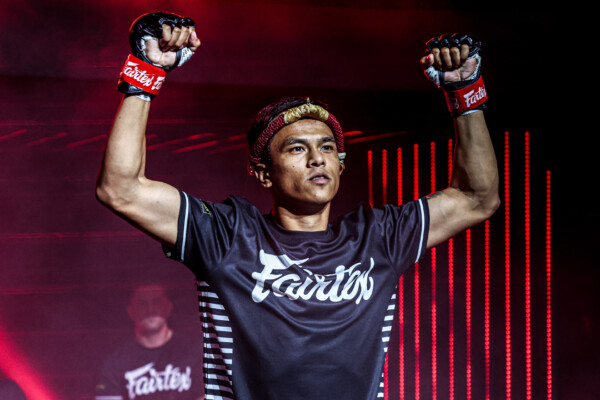 Panpayak Jitmuangnon Majid Seydali ONE Friday Fights 100 24