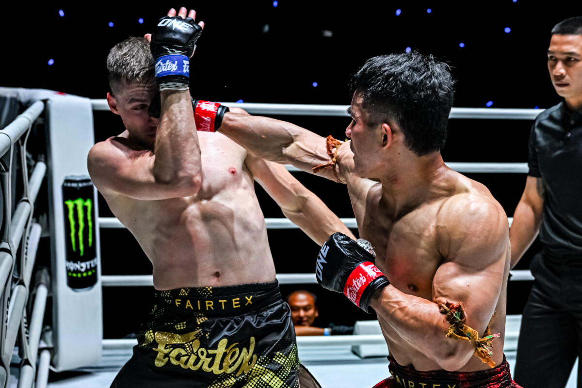 Worapon Sor Dechapan Soner Sen ONE Friday Fights 99 21