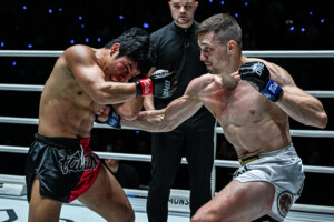 06 Komawut vs Soner Sen_OL110 5