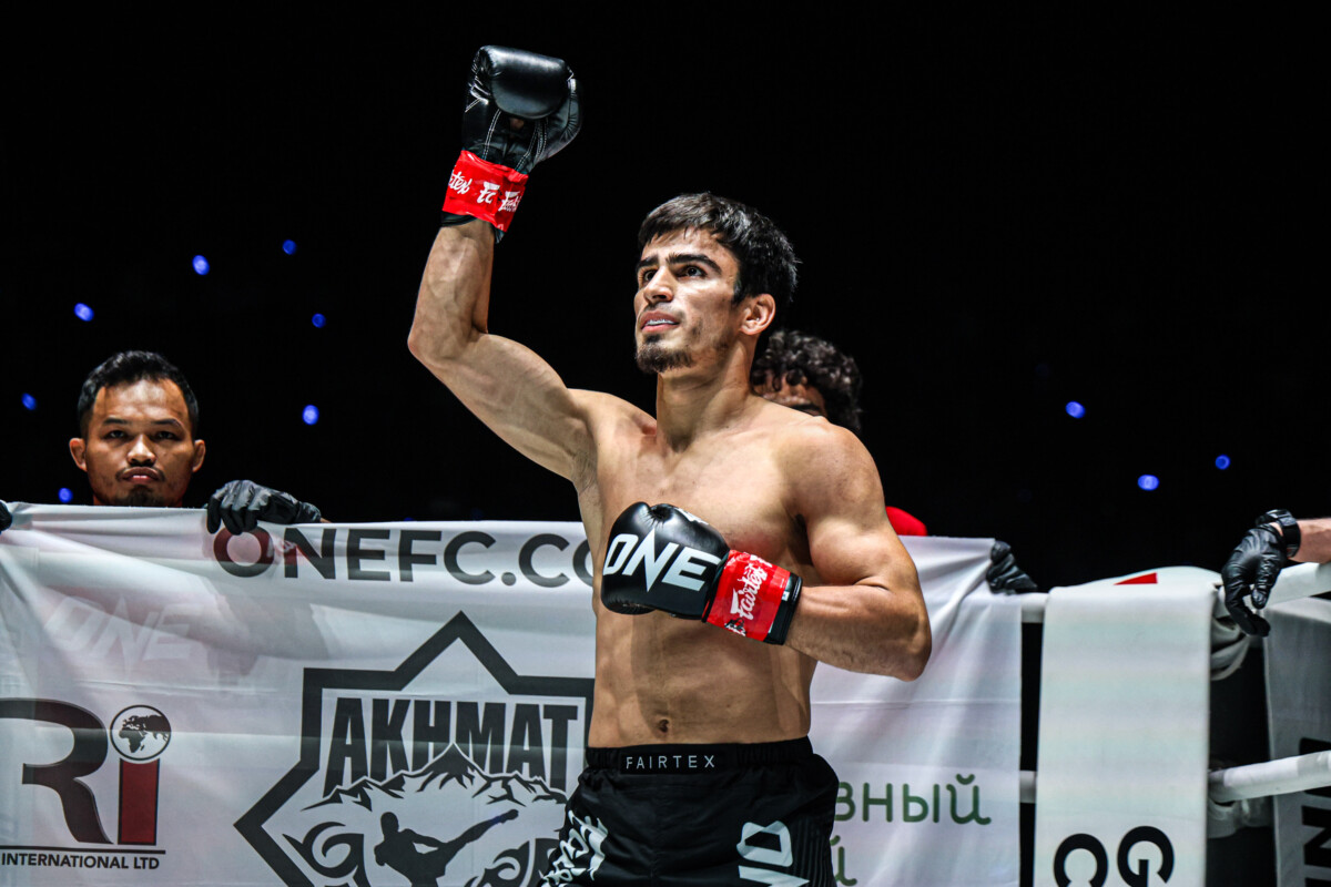 OL109 Elbrus Osmanov vs Yuki Yoza (7)