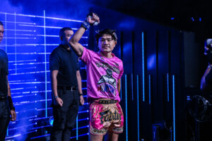 08 Nakrob Fairtex VS Jaosuayai OFN32 4