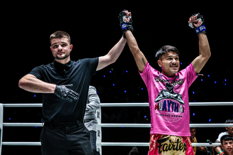08 Nakrob Fairtex VS Jaosuayai OFN32 (43)