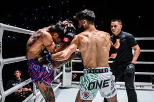 12 Singdomthong vs Abdallah Ondash OL112 16
