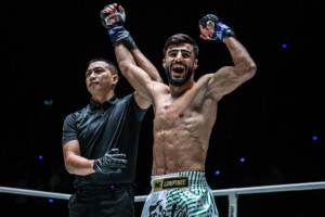 12 Singdomthong vs Abdallah Ondash OL112 21