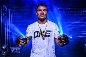 OL111 Petsukumvit vs Silviu Vitez 44