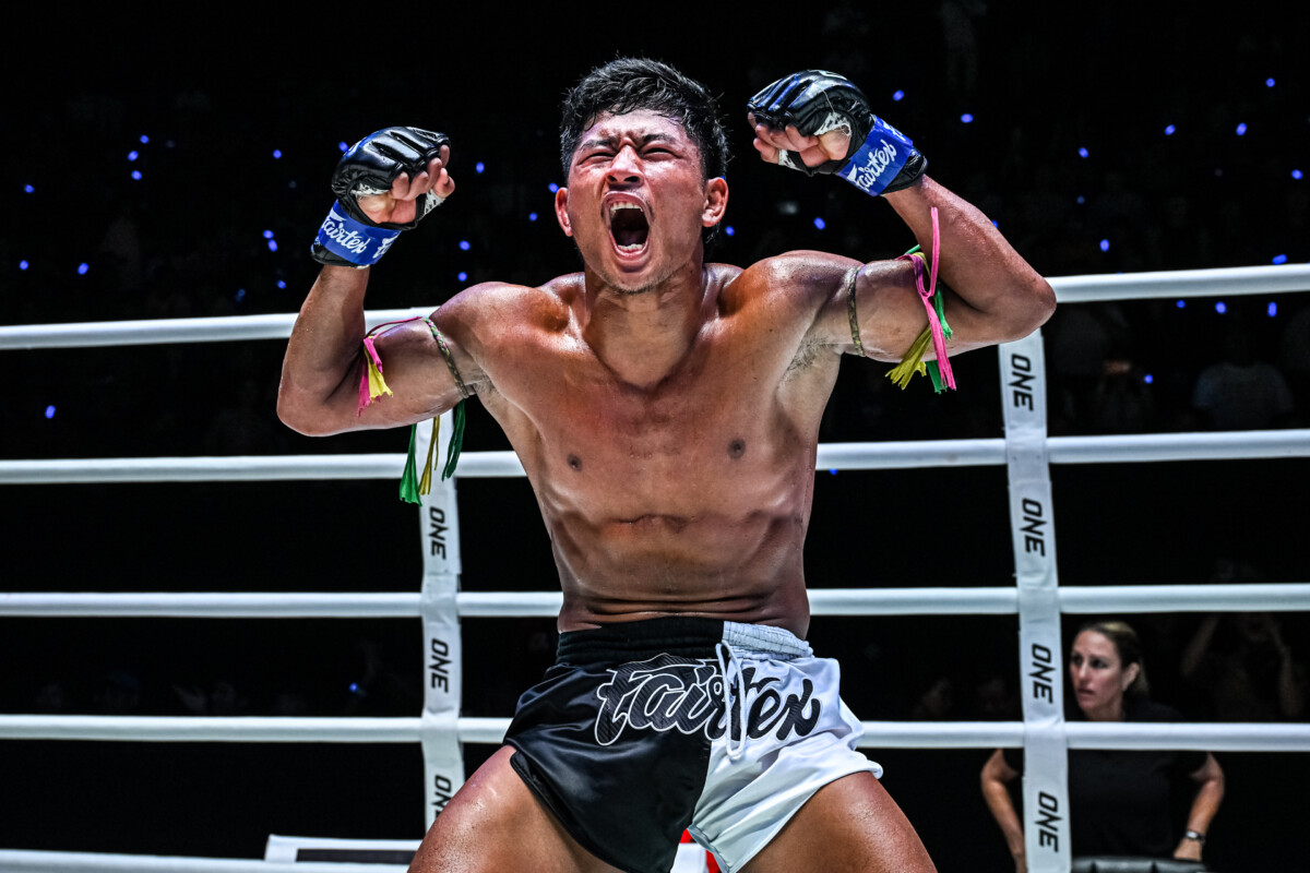 OL111 Petwichit vs Sonrak (14)