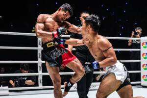 OL112_06 Khunponnoi vs Moe Htet Aung 27