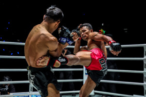 OL112_06 Khunponnoi vs Moe Htet Aung 7