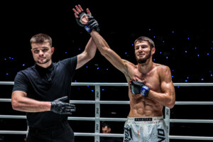 OL113 Denphuthai vs Asadula Imangazaliev 13