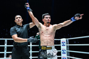 OL114 Petsukumvit vs Aslamjon Ortikov 12