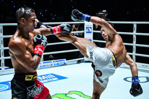 OL114_11_SangarthitvsSuablack 31