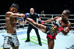 OL114_11_SangarthitvsSuablack 32