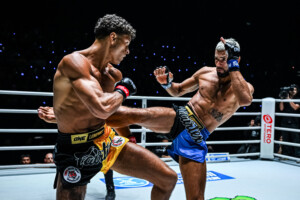 06 Otis Waghorn VS Hakim Bah OL118 14