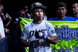 10 Rambong vs Suriyanlek OL115 3