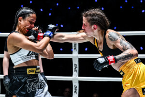 01 Taylor McClatchie vs Yara Saleh OL120 35