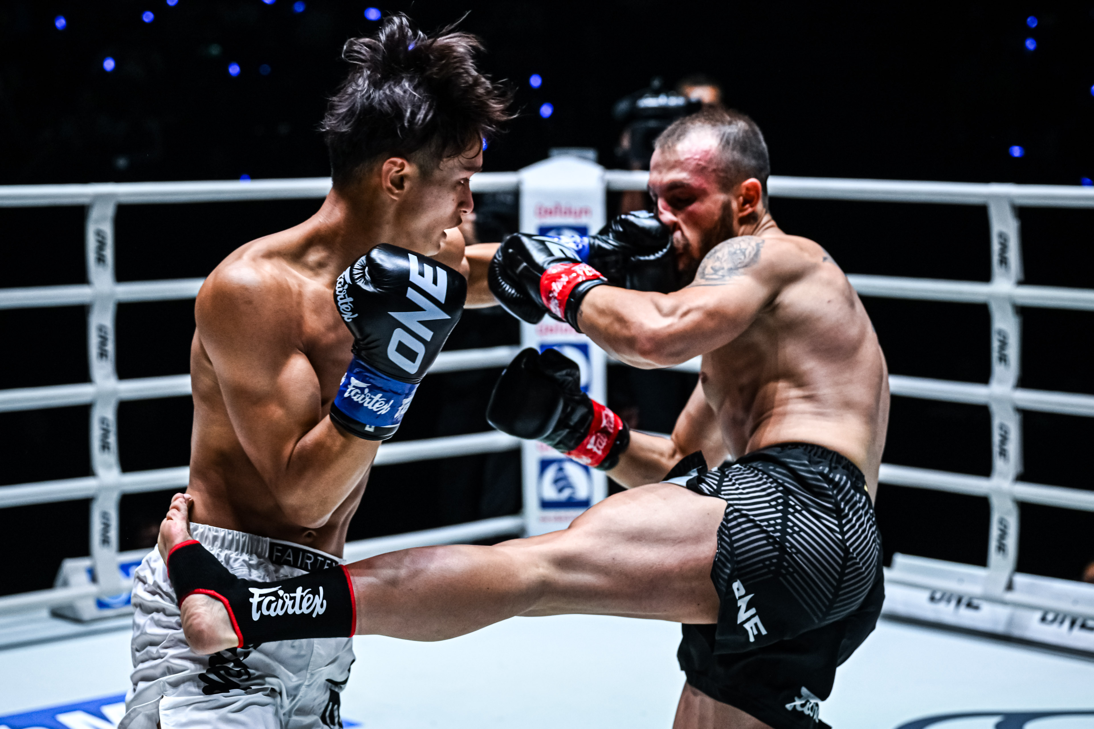 03 Cengiz Lale vs Masahito Okuyama OL119 12.jpg