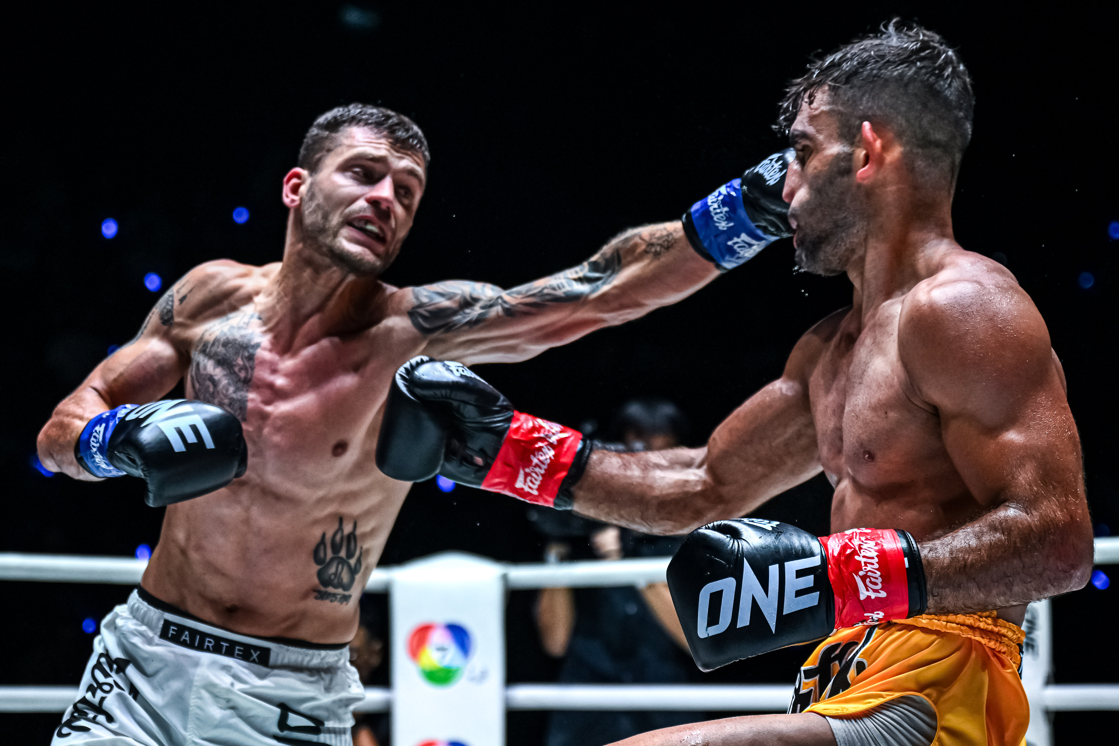 05 Mohammad Siasarani vs Oskar Siegert OL122 48.jpg