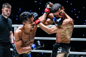 06 Walid Sakhraji vs Khunponnoi OL119 11