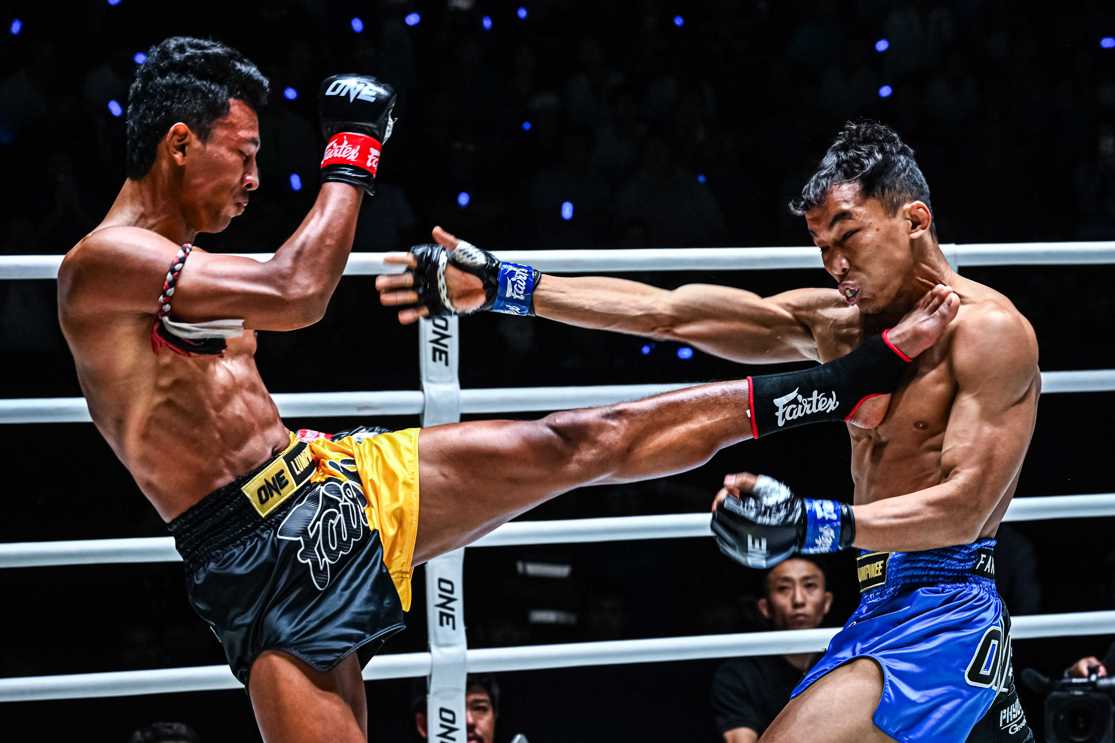 07 Sanit vs Sein Lone Chaw OL119 32.jpg