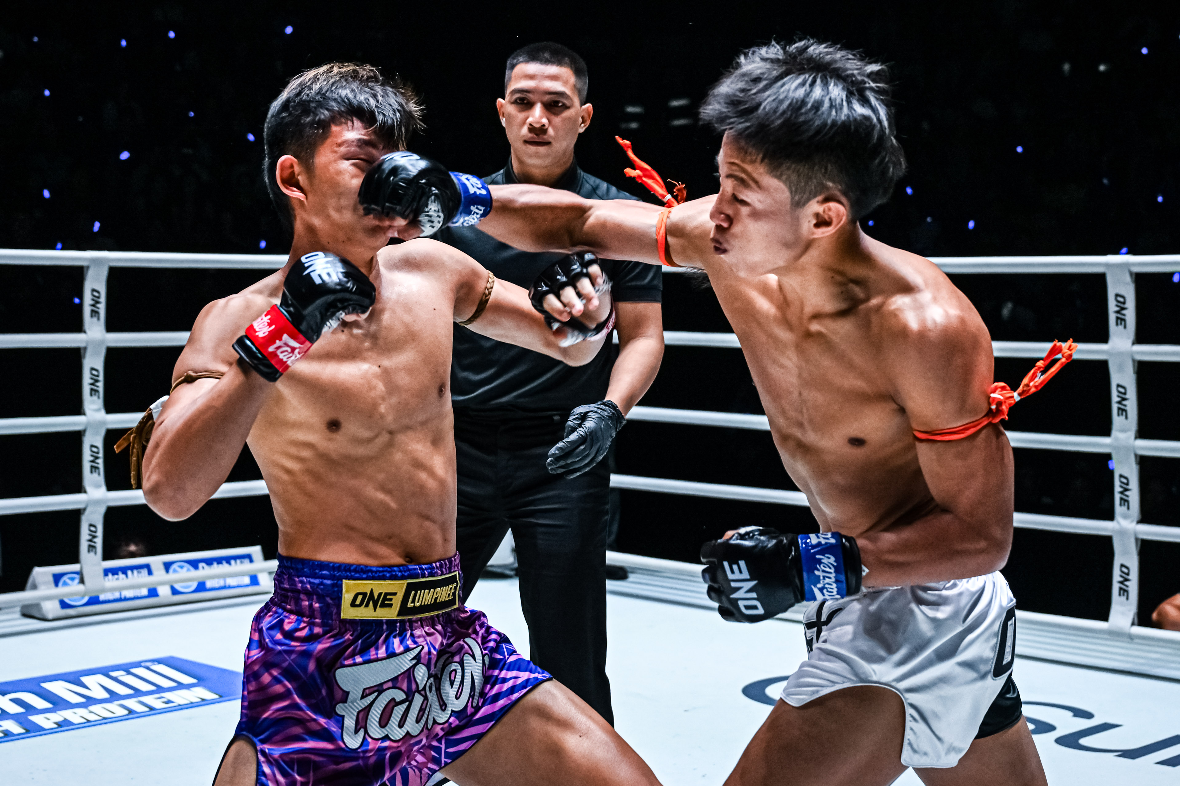 09 Chattawee vs Sanpet OL119 9.jpg