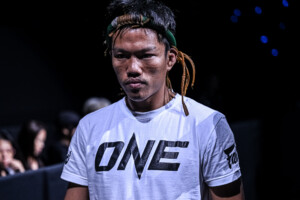 09 Ferrari vs Kongklai OL122 42