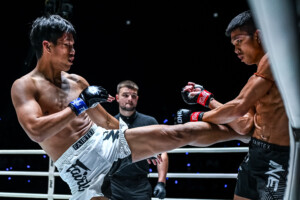 09 Ferrari vs Kongklai OL122 7