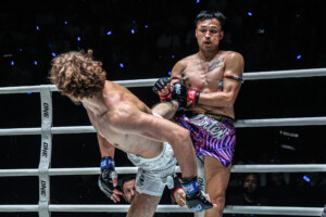 12 Tengnueng vs Maksim Bakhtin OL121 11