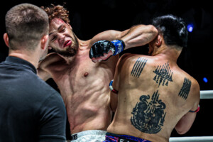 12 Tengnueng vs Maksim Bakhtin OL121 27