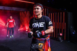 OL118_12_Worapon_VS_Soner_Sen 3