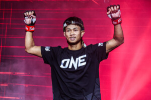 OL125 Kongchai vs Walter Goncalves 18