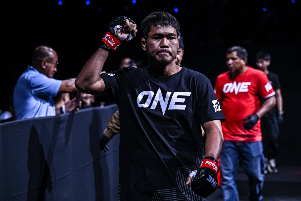 OL1265_10 Muangthai vs Antar Kacem (31)
