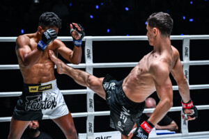 06 Rustam Yunusov vs Petsukumvit OL131 26