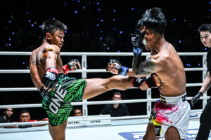11 Songchainoi vs Salai Htan Khee Shein OL130 47