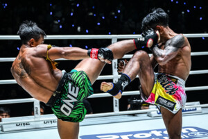 11 Songchainoi vs Salai Htan Khee Shein OL130 52
