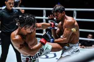 12 Suriyanlek vs Decho OL131 43