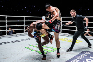 12 Tengnueng vs Tun Min Aung OL129 12