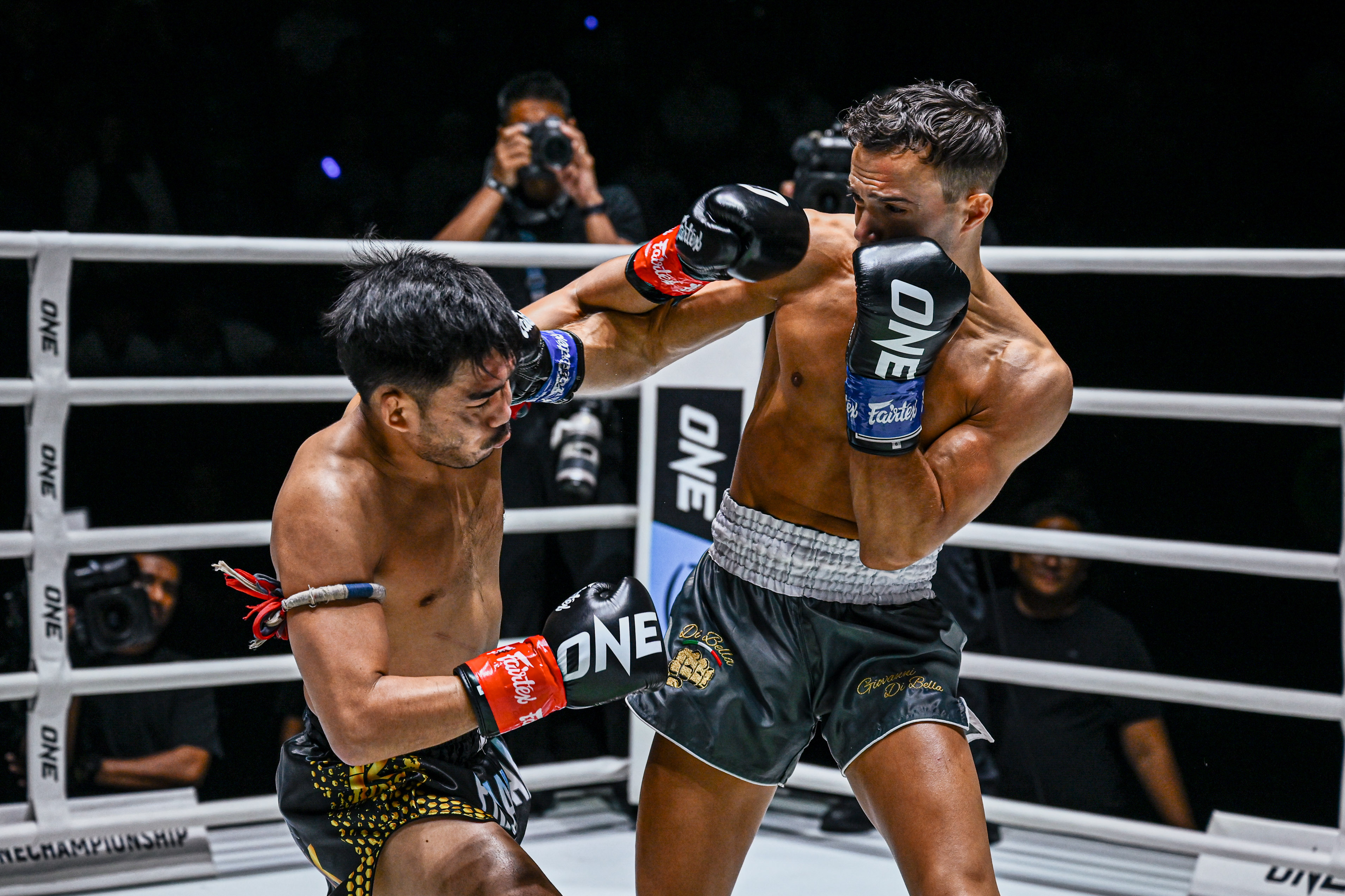OFN36_09_Prajanchai_VS_JonathanDiBella 9.jpg