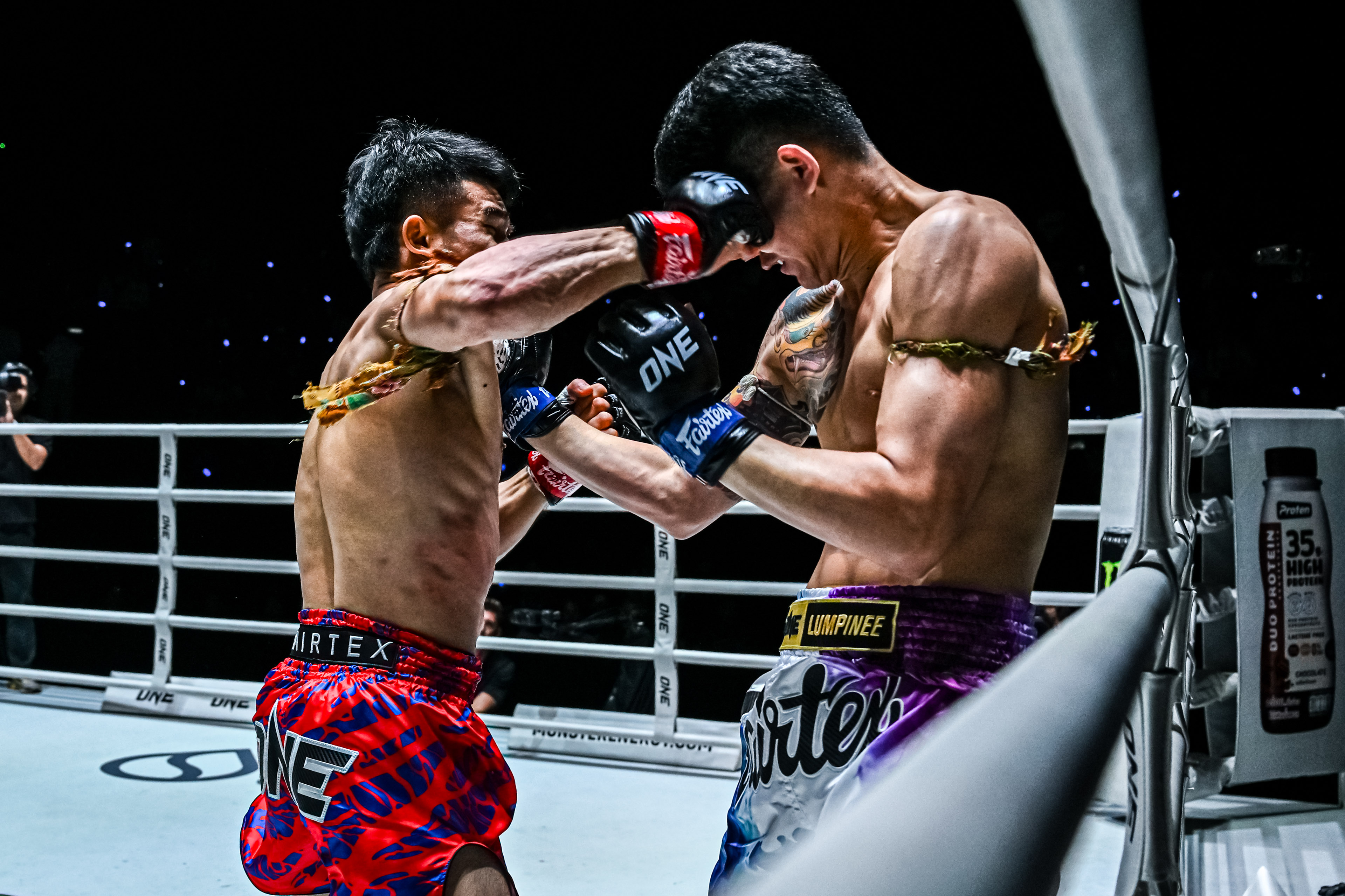 OL127_12_Worapon_vs_Kongkula 18.jpg