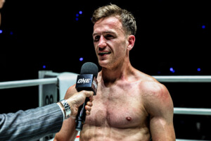 OL128 Stephen Irvine vs Rambong 25