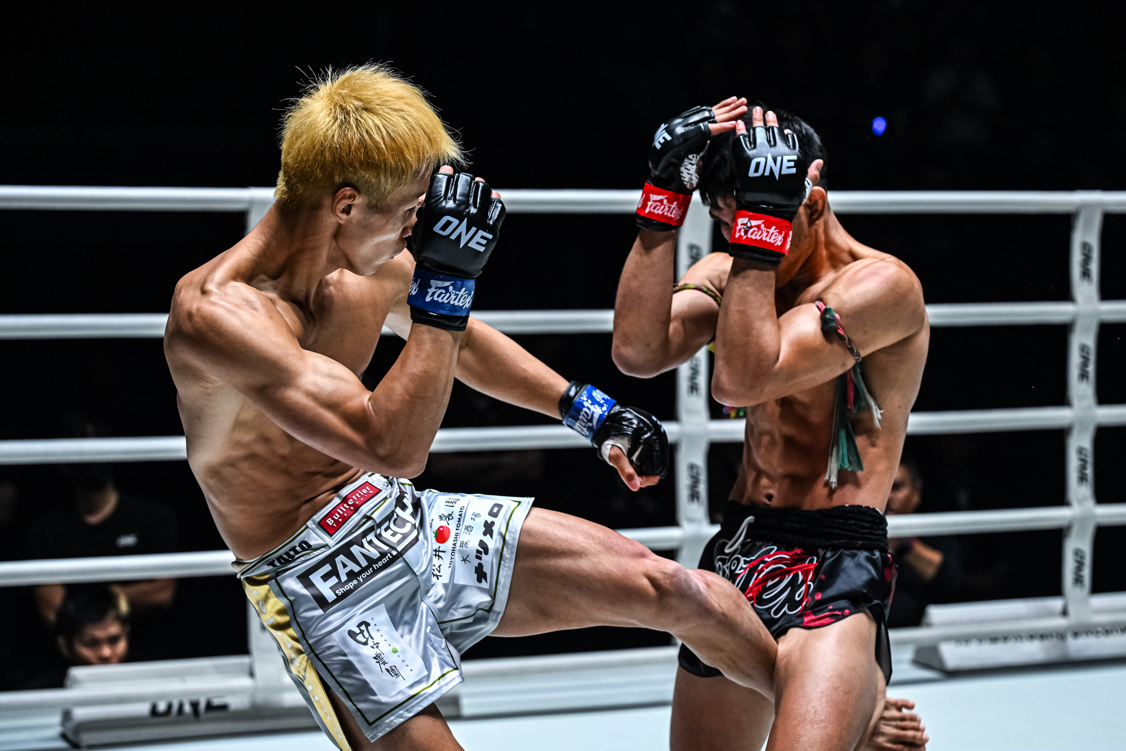 OFN37_02 Nakrob vs Taiki Naito 48.jpg