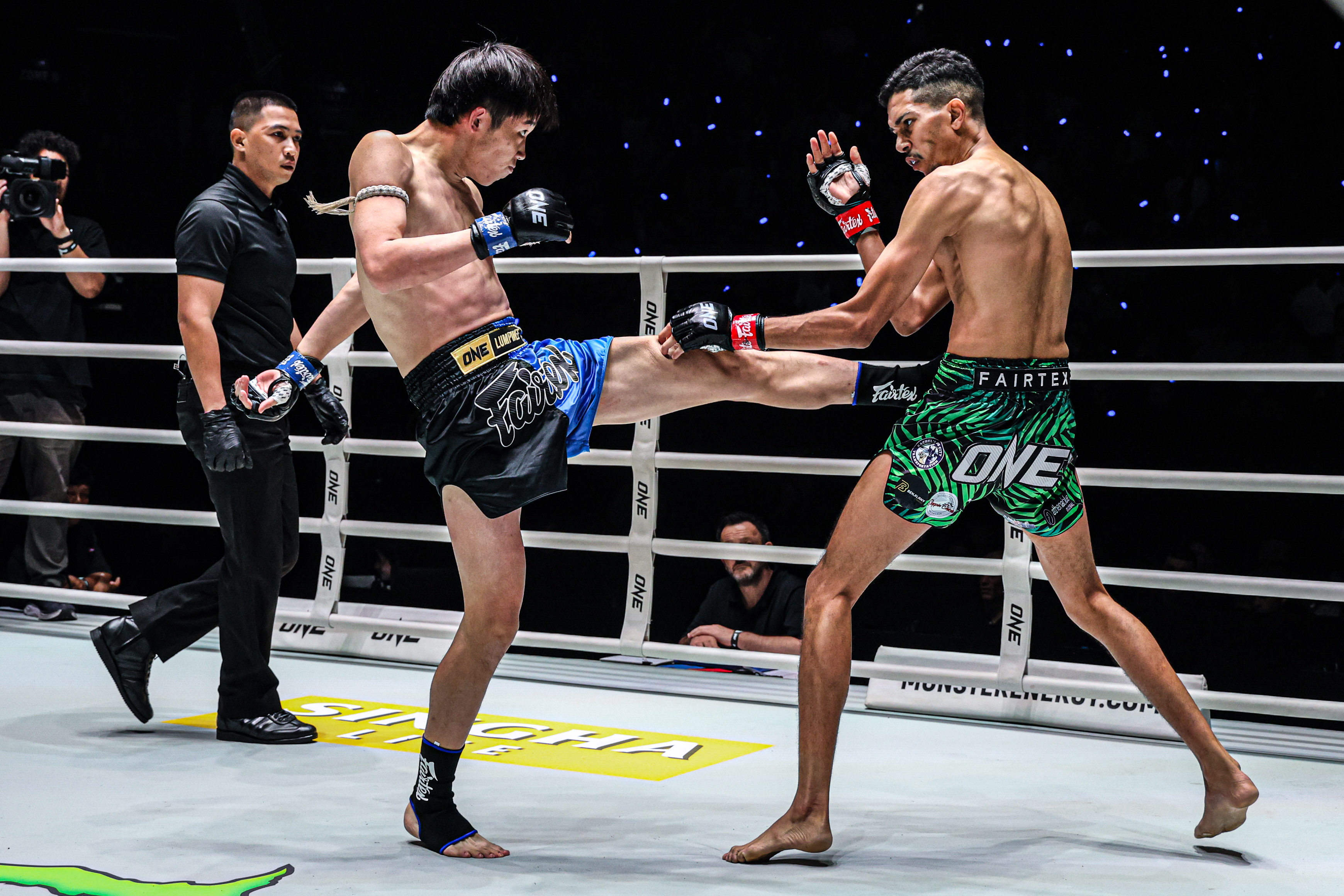 OL132_03 Walid Snoussi vs Jurai Ishii 15.jpg