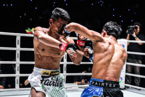 OL132_06 Khunponnoi vs Thant Zin 17