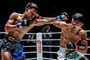 OL132_06 Khunponnoi vs Thant Zin 35