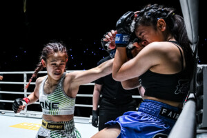 OL134_05 Islay Erika Bomogao vs Ploychompoo 80