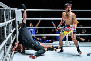 OL136_08 Thapluang vs Kraithong 1