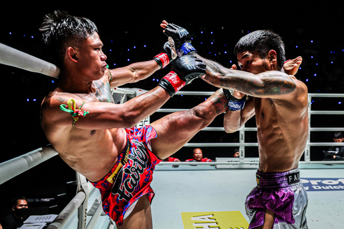 OL136_09 Chatpichit vs Har Ling Om (22)